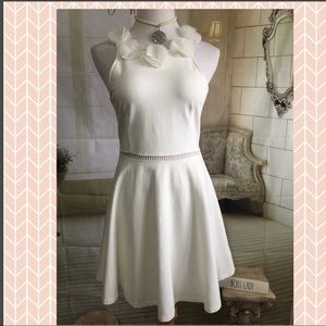 Ladies Sleeveless white dress with peekaboo waist